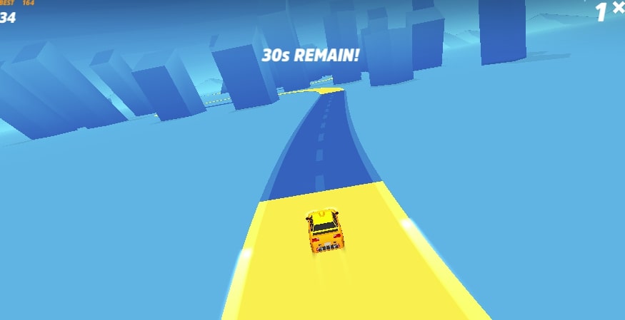 Players need to hold down the spacebar to make the car in Tap Drift game have a beautiful curve at Yoplay.io