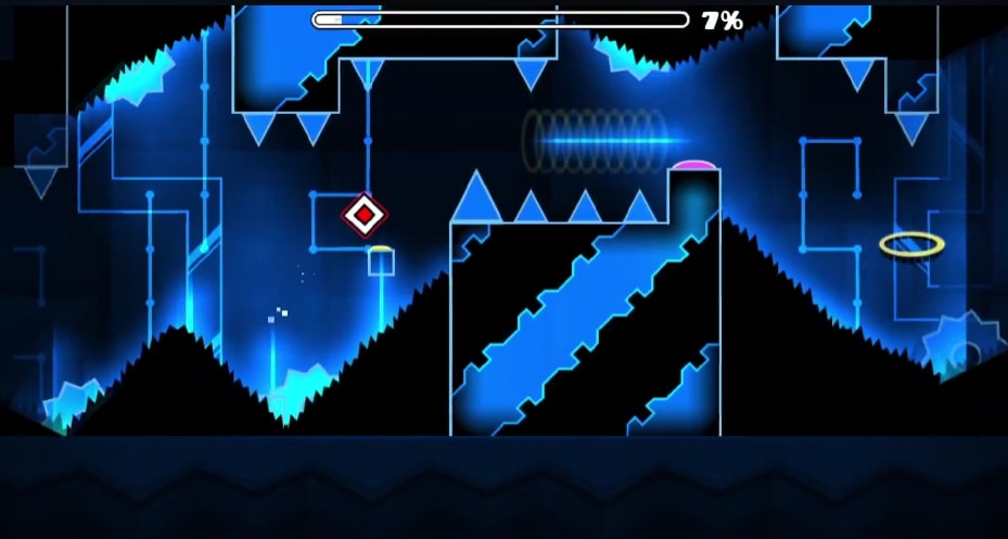 Cube gameplay scene in Sidestep level in Geometry dash game at Yoplay.io